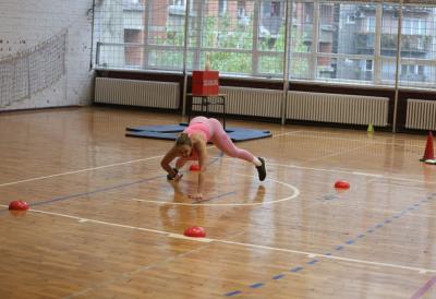 Poznata pevačica se prijavila za Exatlon, pojavila se na kastingu, pa pala - odmah joj pružena pomoć