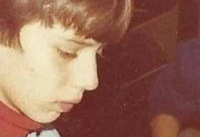 U životu ga ne biste prepoznali: Bio je sladak klinja sa šiškicama, a već dugo ga znate po desetinama HITOVA