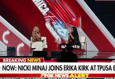 Supruga Čarlija Kirka nastavila rad svog muža: Najpoznatija svetska reperka joj se pridružila na sceni i pozvala na zaštitu Hrišćana u celom svetu (VIDEO)