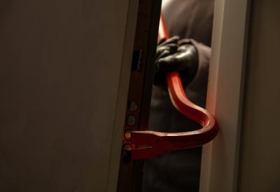 Šire se strah i panika ovim sremskim selom: Niz provala potresao meštane, evo šta je bilo na meti najnovijeg napada - ovo su šokantni detalji