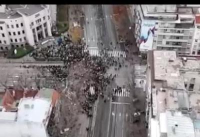 Još jedan blokaderski debakl u nizu: Pukao protest ispred Ustavnog suda (VIDEO)