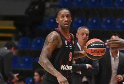 PRVO NOVI TRENER, PA POJAČANJA: Sejben Li na meti posrnulog Evroligaša