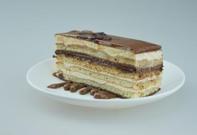 Nije obična čokoladna torta - recept za jednu od najukusnijih torti: Izgleda luksuzno, a ukus joj se pamti