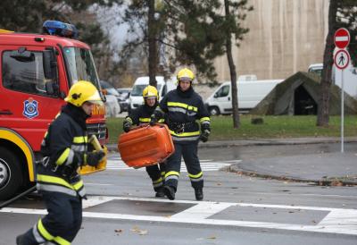 Haos na Vračaru: Poznati kafić u plamenu, vatrogasci odmah alarmirani