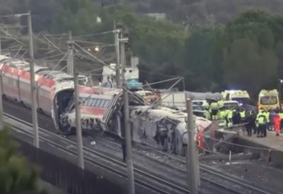 Devojčica (6) jedina preživela od petočlane porodice u strašnoj nesreći u Španiji: Pronađena kako LUTA među olupinama, nastradali veoma poznati u svom mestu- raste broj poginulih