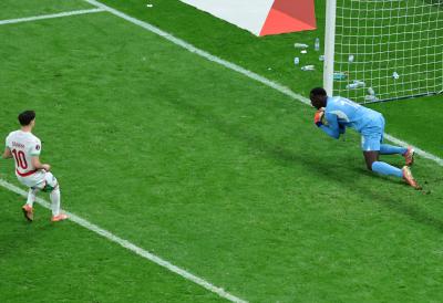 PRIČE VEĆ KRUŽE: Brahim Dijaz NAMERNO promašio penal za titulu (VIDEO)