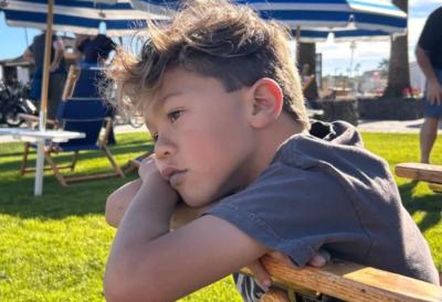 DEČAK (6) STRADAO PRED OČIMA PORODICE Žena za volanom udarila dečaka na ulicama San Dijega, zastala nekoliko sekundi, pa ga PREGAZILA