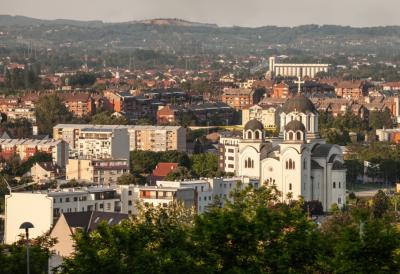 Osvanula zastrašujuća poruka u zgradi u Valjevu: Komšinica zapretila prosipanjem otrova u ulazu, razlog dodatno šokira (FOTO)