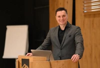 Doc. dr Aleksandar Nikolić dobitnik nagrade "11. januar"