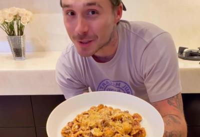 Specijalne špagete bolonjeze PO RECEPTU BRUKLINA BEKAMA: Jedan sastojak im daje neodoljiv ukus (VIDEO)