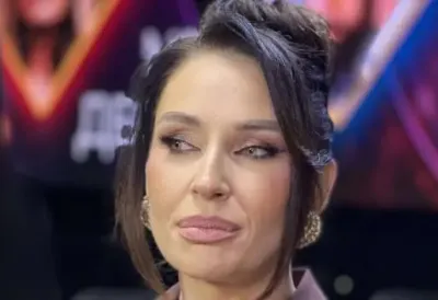 Stojke došao sa obezbeđenjem na Arkanov pomen: Partner Katarine Živković odao počast pokojnom Arkanu (FOTO)