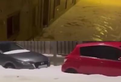 (VIDEO) Poznato turističko ostvo OKOVANO snegom: Bageri uklanjaju gomile leda, automobili zatrpani a ledene bujice haraju ulicama - izdato hitno upozorenje