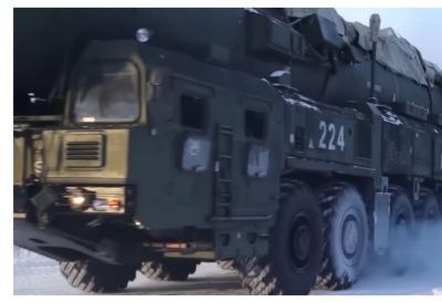 DA LI JE TO PORUKA UPOZORENJA: Šta je Kremlj hteo da kaže upotrebom Orešnika