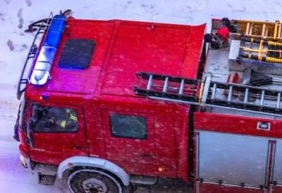 Izbio požar u stanu na Vračaru: Vatrogasne ekipe odmah reagovale