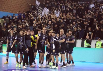 PARTIZAN OSVOJIO SUPERKUP SRBIJE! Crno-beli deklasirali crveno-bele u finalu