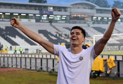 Kapiten Partizana zapalio navijače pred derbi: Jedna poruka odjeknula jače od TOPOVSKOG UDARA!