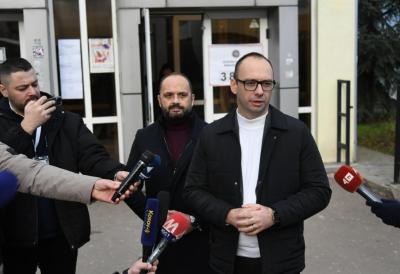 Zakon koji uništava Srbe: "Ono što nisu uradili ekstremisti za 27 godina, uradiće Kurti"