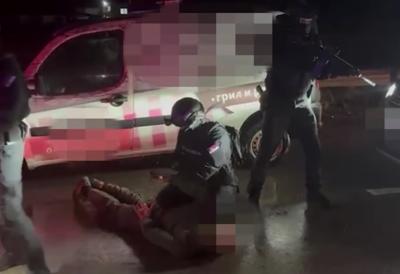 Ovako je uhapšen blokader iz Mladenovca: Bivši pripadnik Žandarmerije pozivao na nasilnu promenu ustavnog uređenja Srbije, a nema zbog čega nije bio gonjen (VIDEO)