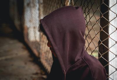 Mračna igra mladih: Dečak smešten u kazneni pritvor nakon što je zapalio maloletnika