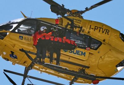 UŽASNE SCENE NA OLIMPIJSKIM IGRAMA: Jauci Lindzi Von odjekuju, helikopter i specijalne ekipe odvele prelepu skijašicu