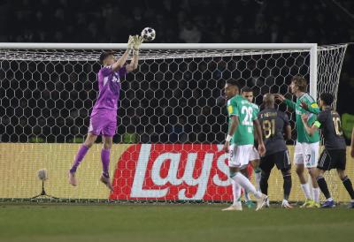 PALO SEDAM GOLOVA! Njukasl razbio Karabag