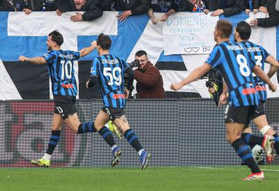 Lazar Samardžić "OŠAMARIO" šampiona