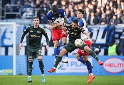 BUNDESLIGA: Ilić strelac u porazu, Milošević sa klupe gledao pobedu Bajerna