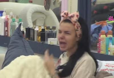 Drama u Eliti, Anita traži lekara i to hitno: Pokrenuta polemika ko je otac deteta, njoj pozlilo