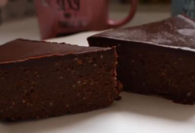 Ekspres ČOKOLADNA TORTA od samo 3 sastojka - Kremasto zadovoljstvo puno keksa sprema se za 5 minuta, bez pečenja i čekanja