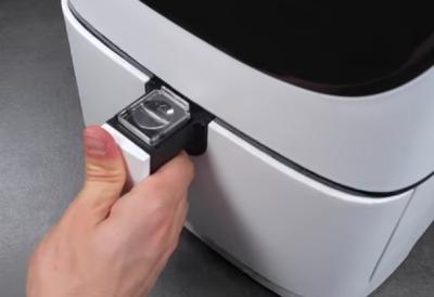 OVO VAM NEĆE PISATI U UPUTSTVU: Spisak namirnica koje NE BI TREBALO da kuvate u ERFRAJERU!