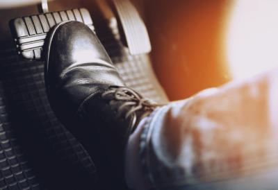 Auto vam je dugo mirovao? Prva vožnja posle pauze može skupo da vas košta - Evo šta vreba čim okrenete ključ!