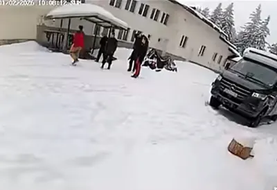 Evo šta je sve pronađeno u kolibi NVO čiji su članovi PRONAĐENI MRTVI u blizini granice sa Srbijom: Misteriozne smrti šokirale svet (VIDEO)