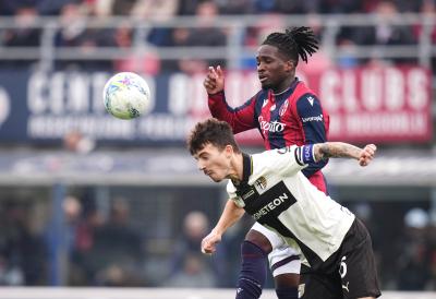 Kalčo čarolije: Prštalo u podnevnom terminu, crveni karton, pa još jedan, onda gol u DUBOKOJ NADOKNADI (VIDEO)