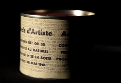 Konzervirani izmet ovog umetnika prodat za 275.000 evra - njegova dela se danas procenjuju na  preko 12 miliona funti (FOTO)