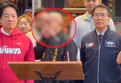 (VIDEO) Sveštenik se ispovraćao po predsedniku države: Pokušao da se iskontroliše, ali se sve odigralo u sekundi - Snimak zapalio društvene mreže