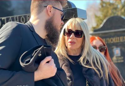 Jedino se ona nije pojavila na Bežanijskom groblju: Suzana, Danijel i Aleksandra ovog puta su sami