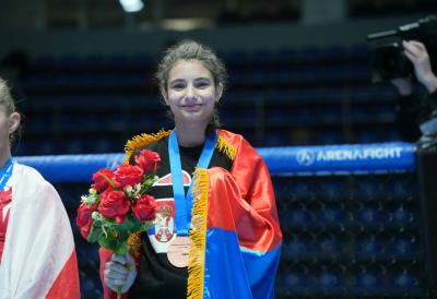 PRVA MEDALJA ZA SRBIJU NA EVROPSKOM PRVENSTVU U MMA – UNA MIHAJLOVIĆ OSVOJILA BRONZU!