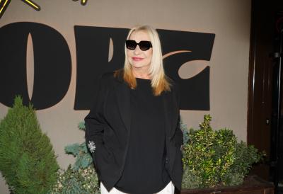 "Čoli su bacili bombu zbog reketa": Vesna Zmijanac otkrila ovo o napadu na kuću slavnog pevača