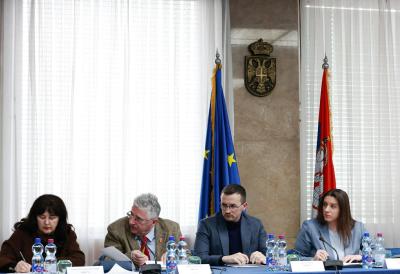 Usvojen Nacrt zakona o roditelju-negovatelju: Oglasilo se Ministarstvo