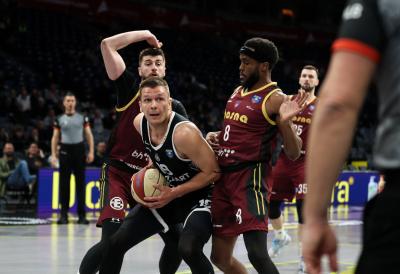 (POLUVREME) Partizan se mučio pa preokrenuo