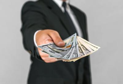 Građani na meti prevaranata: Komisija za hartije od vrednosti upozorava na opasne šeme