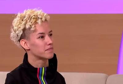 "IZGUBILI SMO NAŠU BEBU" Devojka sa krilima objavila fotografiju iz bolničkog kreveta, a poruka slama srce: "Nikome na svetu ne bih poželela isti put..." (FOTO)