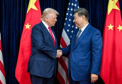 "Snažno će me zagrliti kada mu dođem u posetu" Tramp se obratio predsedniku Kine, jednim potezom pokazao svoju "nadmoć": Pristastali su da ne šalju oružje Iranu