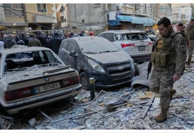 Pakao u Bejrutu: Izrael ponovo pogodio stambenu zgradu - Rakete raznele spratove, civili beže dok sve gori, ima mrtvih i ranjenih