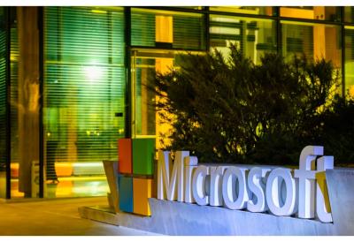 Majkrosoft udara na Open  AI Amazon: Preti tužbom zbog ugovora od 50 milijardi dolara