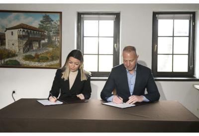 MILIONI ZA JEDNO SELO I IGRALIŠTE SA UREĐENOM JAVNOM POVRŠINOM U KNJAŽEVCU Jedan cilj do 2035.- Stara planina dobija potpunu transformaciju! Ministarka Mesarović o novim projektima za ovu opštinu