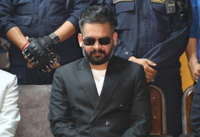 Zvanično postao premijer: Bivši reper dobio prvi zadatak na novoj funkciji (FOTO)