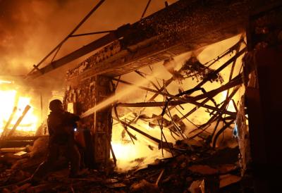 Rusi gađali rodni grad Zelenskog: Izvode strašne udare, pogođeno porodilište u Odesi - Gore zgrade nakon snažnih eksplozija (VIDEO)