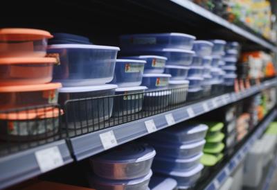 Stevanović upozorava: Skuplja nafta podiže cenu plastike, građani Srbije još uvek nisu na udaru poskupljenja