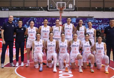 BRAVO, DEVOJKE: Srbija se mučila pa potom zgromila Island!